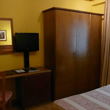 Idh Angel Hotel Oviede